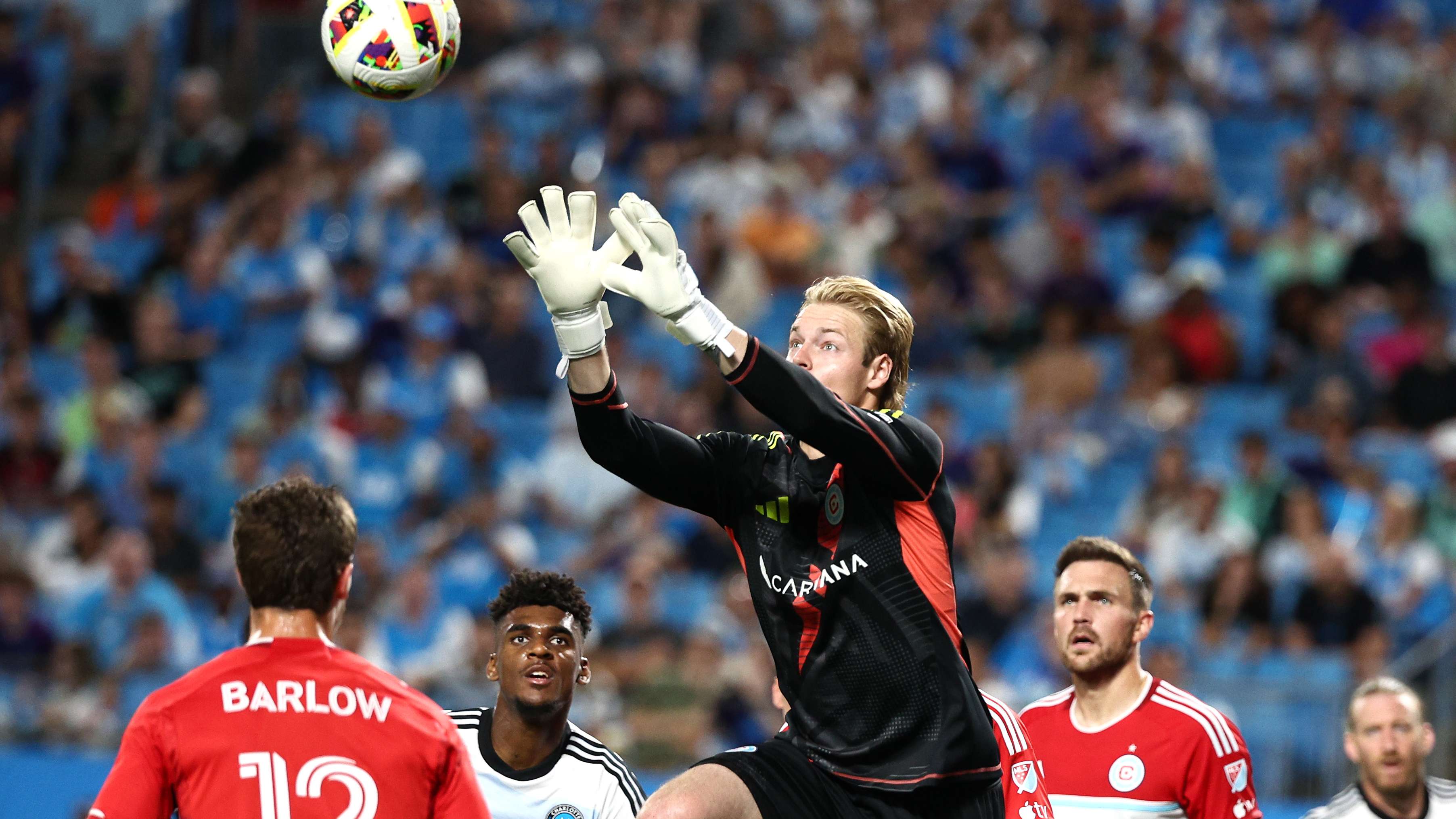 分析其背景 分析其背景